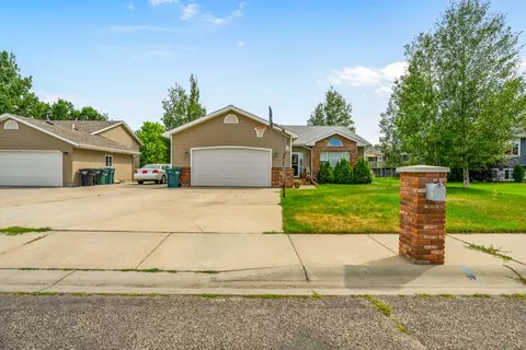 1216 Gardenia Dr, Billings, MT 59105