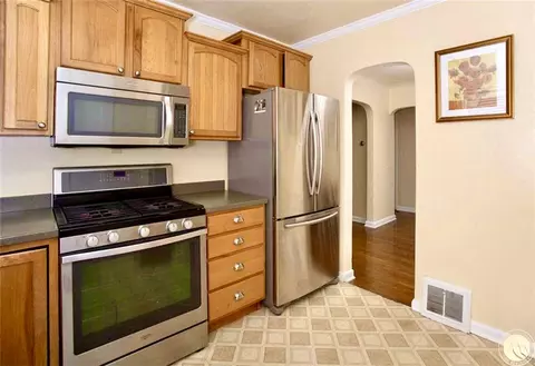 Kitchen - 519 3rd Ave, Laurel, MT 59044 photo 4 of 4