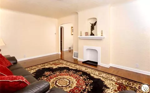 Living - 519 3rd Ave, Laurel, MT 59044 photo 2 of 5