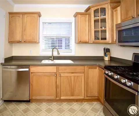 Kitchen - 519 3rd Ave, Laurel, MT 59044 photo 2 of 4