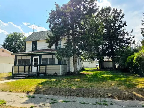 214 S 4th St, Bridger, MT 59014