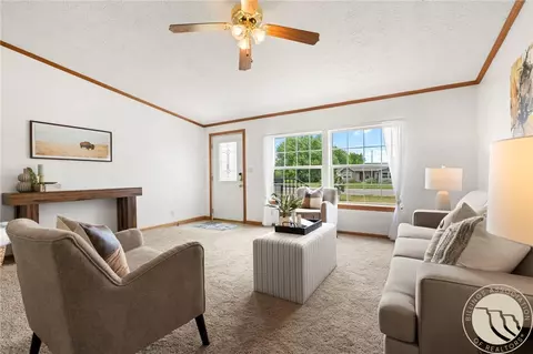 Living - 8 Rogers Pl, Laurel, MT 59044 photo 3 of 10