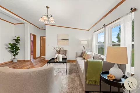 Living - 8 Rogers Pl, Laurel, MT 59044 photo 6 of 10