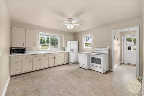 Kitchen - 519 6th Ave, Laurel, MT 59044 photo 2 of 4