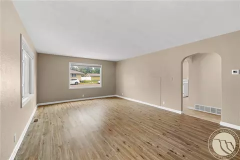 Living - 519 6th Ave, Laurel, MT 59044 photo 3 of 5