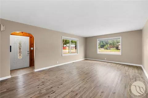 Living - 519 6th Ave, Laurel, MT 59044 photo 2 of 5