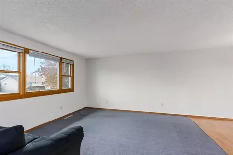 Living - 1107 11th Ave, Laurel, MT 59044 photo 2 of 7