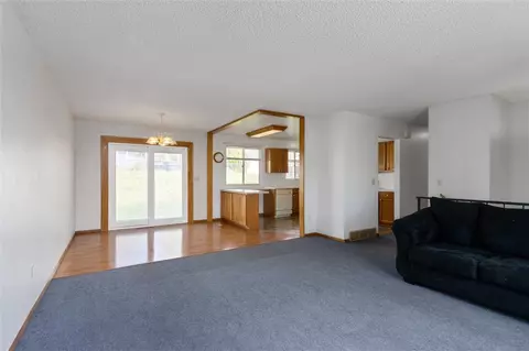 Living - 1107 11th Ave, Laurel, MT 59044 photo 4 of 7