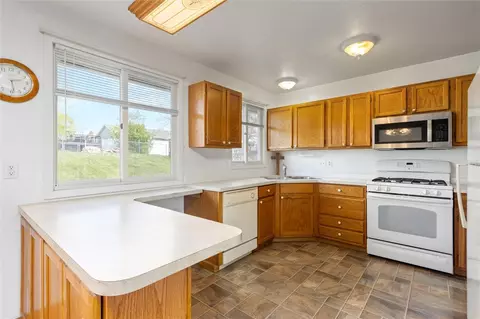 Kitchen - 1107 11th Ave, Laurel, MT 59044 photo 1 of 4