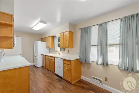 Kitchen - 416 Mountain View Ln, Laurel, MT 59044 photo 2 of 6