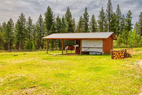 Exterior - 456 Blue Jay Ln, Hamilton, MT 59840 photo 5 of 11
