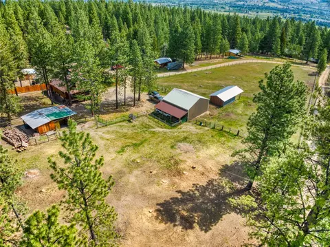 Exterior - 456 Blue Jay Ln, Hamilton, MT 59840 photo 3 of 11