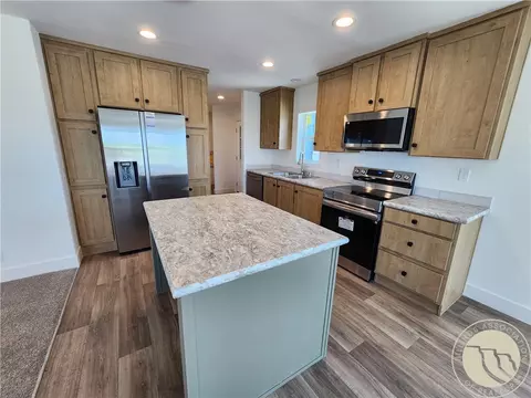 Kitchen - 3418 High Noon, Shepherd, MT 59079 photo 4 of 4