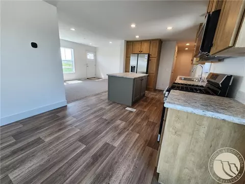 Kitchen - 3507 High Noon, Shepherd, MT 59079 photo 2 of 3