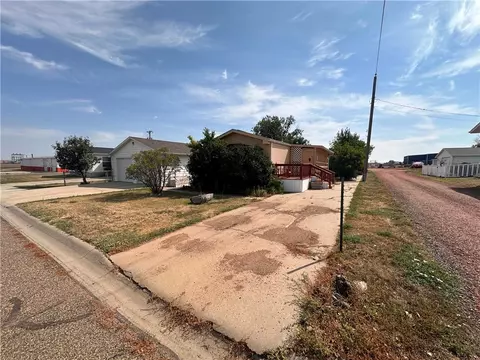 Exterior - 210 S 9th St, Baker, MT 59313 photo 7 of 7
