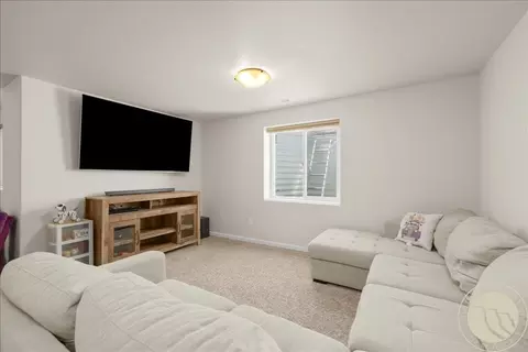Living - 3150 E Copper Rdg, Billings, MT 59106 photo 2 of 2