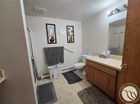 Bath - 6 E Wabasha Ave, Baker, MT 59313 photo 1 of 3