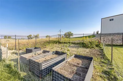 Exterior - 7644 White Pine Cir, Billings, MT 59106 photo 9 of 10