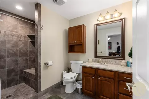 Bath - 301 1st Ave, Laurel, MT 59044 photo 1 of 4