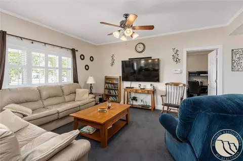 Living - 301 1st Ave, Laurel, MT 59044 photo 2 of 4