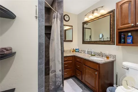 Bath - 301 1st Ave, Laurel, MT 59044 photo 2 of 4