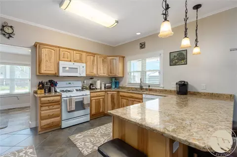 Kitchen - 301 1st Ave, Laurel, MT 59044 photo 2 of 5