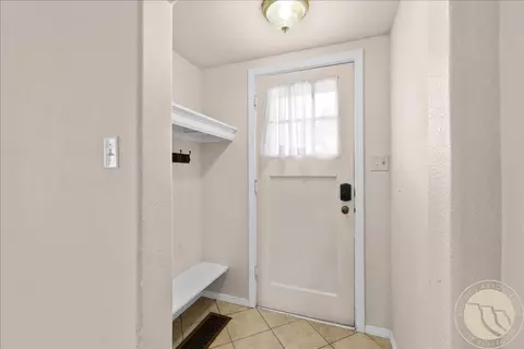 Entry Way - 307 4th Ave, Laurel, MT 59044 photo 1 of 1