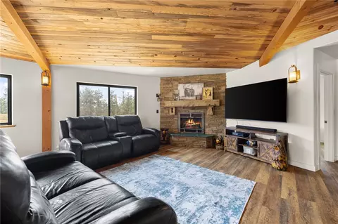 Living - 24 Mcnaley Rd, Columbus, MT 59019 photo 2 of 3