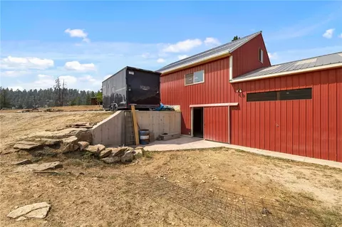 Exterior - 24 Mcnaley Rd, Columbus, MT 59019 photo 4 of 8
