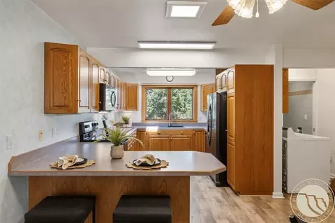 Kitchen - 515 Everett St, Big Timber, MT 59011 photo 4 of 5