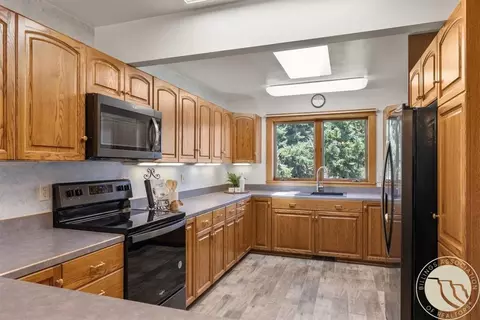 Kitchen - 515 Everett St, Big Timber, MT 59011 photo 1 of 5