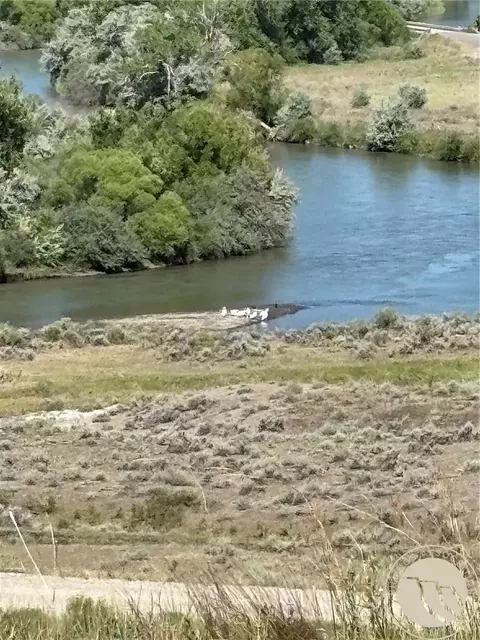 170 E Pryor Rd, Edgar, MT 59026 photo 4