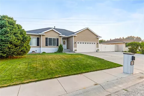 1090 Strawberry Ave, Billings, MT 59105