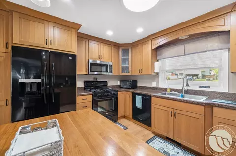 Kitchen - 3632 Poly Dr, Billings, MT 59102 photo 2 of 2
