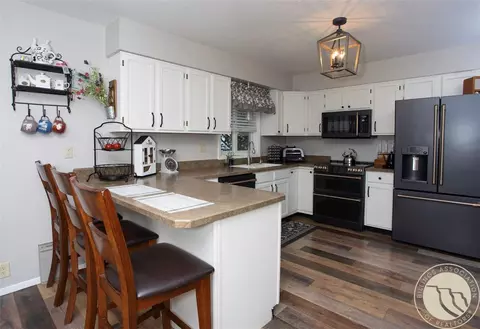 Kitchen - 2809 Meadow Dr, Laurel, MT 59044 photo 3 of 4