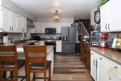 Kitchen - 2809 Meadow Dr, Laurel, MT 59044 photo 4 of 4