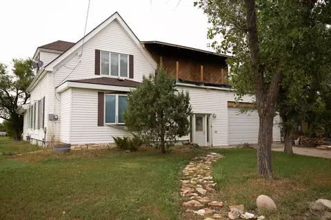 225 E Fallon Ave, Baker, MT 59313