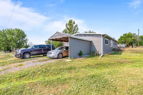 Exterior - 316 11th Ave E, Roundup, MT 59072 photo 2 of 4