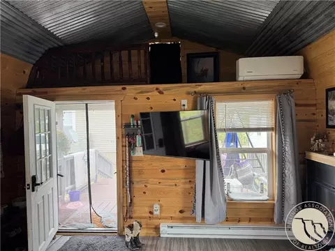 Entry Way - 511 Custer Ave, Jordan, MT 59337 photo 1 of 2