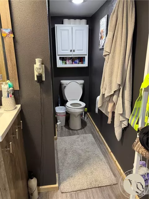 Bath - 511 Custer Ave, Jordan, MT 59337 photo 3 of 3