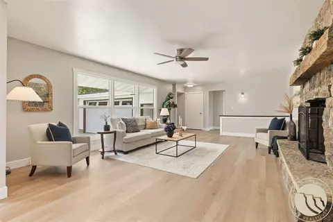 Living - 9322 12 Mile Rd, Shepherd, MT 59079 photo 3 of 4