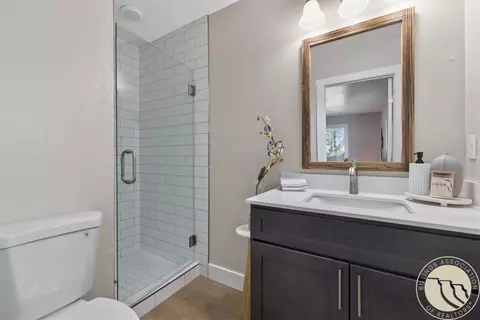 Bath - 9322 12 Mile Rd, Shepherd, MT 59079 photo 2 of 3