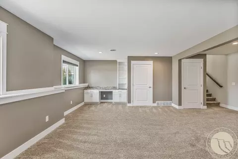 Living - 2989 W Copper Ridge Loop, Billings, MT 59106 photo 2 of 2