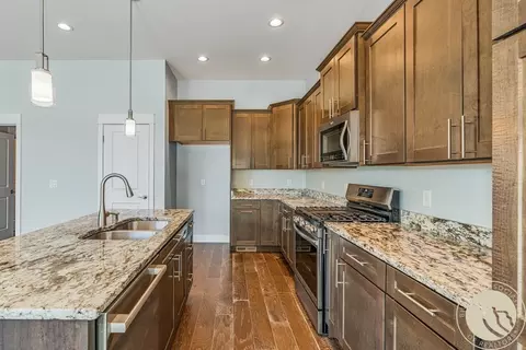 Kitchen - 2989 W Copper Ridge Loop, Billings, MT 59106 photo 2 of 2