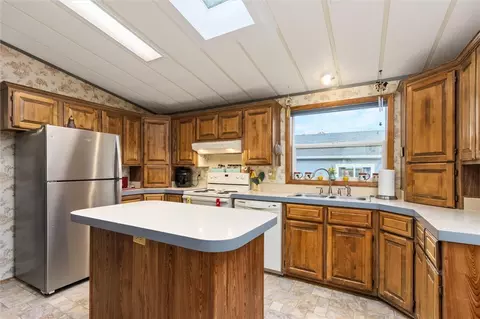 Kitchen - 110 S E St, Bridger, MT 59014 photo 5 of 6