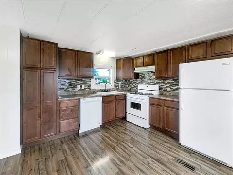 Kitchen - 702 Pine, Laurel, MT 59044 photo 2 of 3
