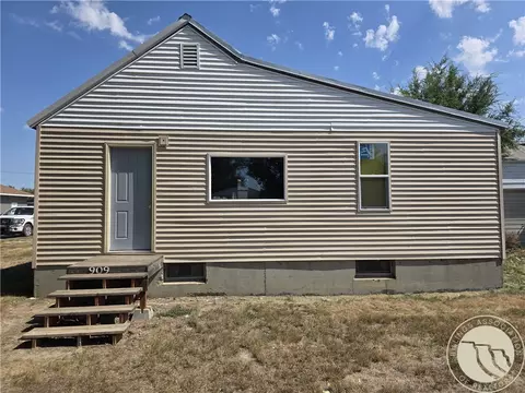 Exterior - 909 G Ave, Circle, MT 59215 photo 4 of 4