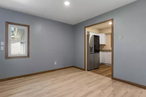 Living - 1012 11th Ave, Laurel, MT 59044 photo 5 of 6