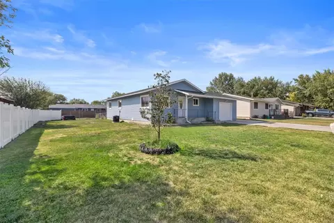 Exterior - 1012 11th Ave, Laurel, MT 59044 photo 5 of 6
