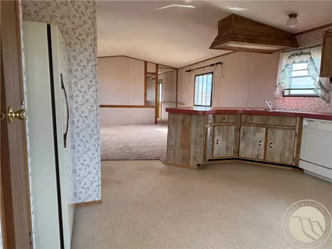Kitchen - 98 Spannring Rd, Big Timber, MT 59011 photo 3 of 3